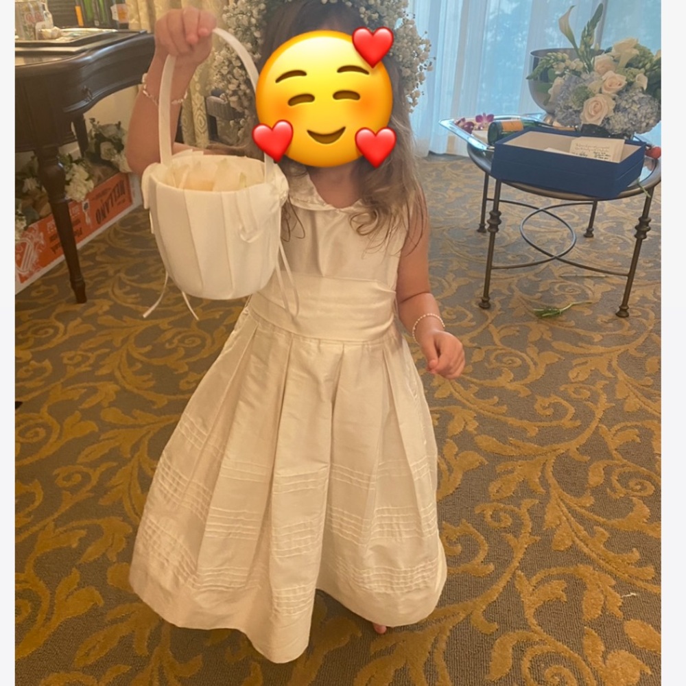 Isabel Garreton flower girl dress